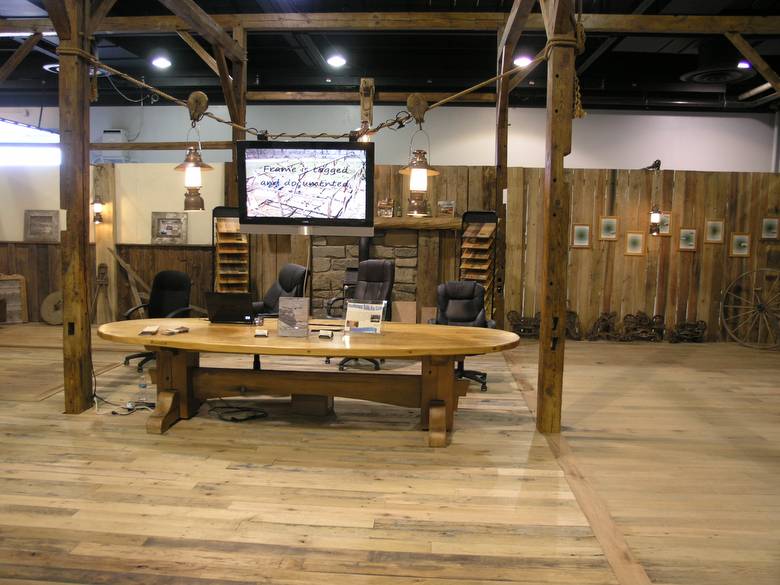 Denver Log and Timbe Frame Show / Trestlewoods "Barn Frame Booth"